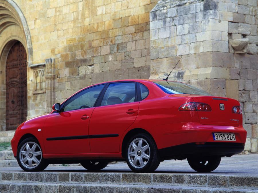  Seat Cordoba 2002 года  (фото 19 из 24)